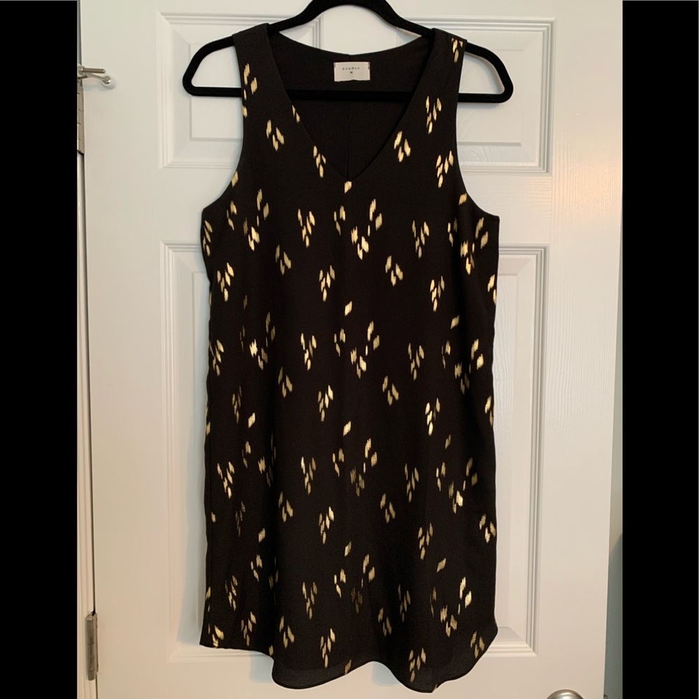 Everly Sheath Dress size Medium